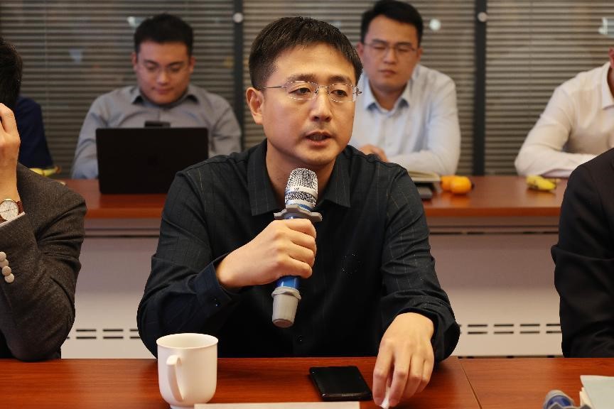 1124-8.jpg 1124-8.jpg