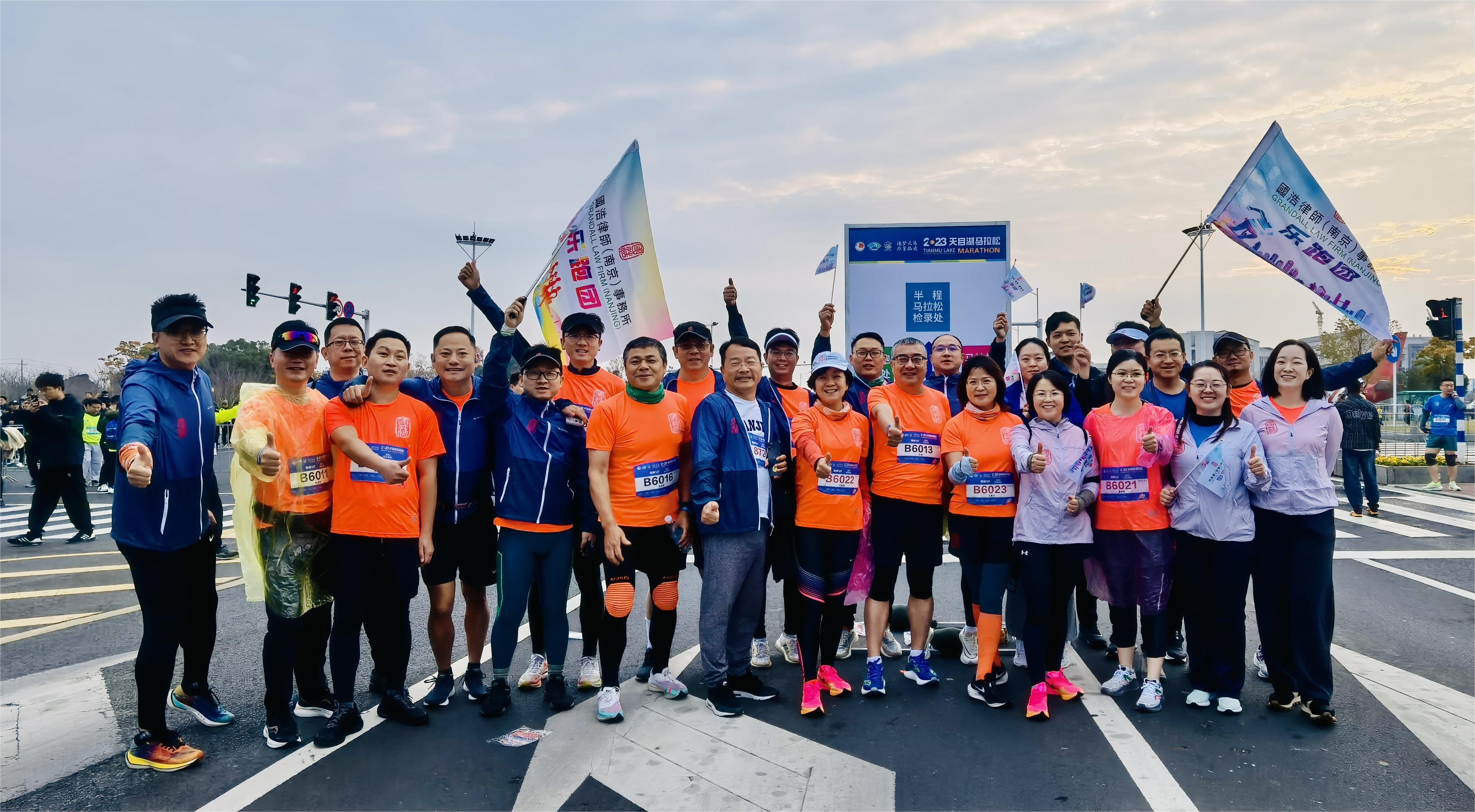 1126-2.jpg 1126-2.jpg