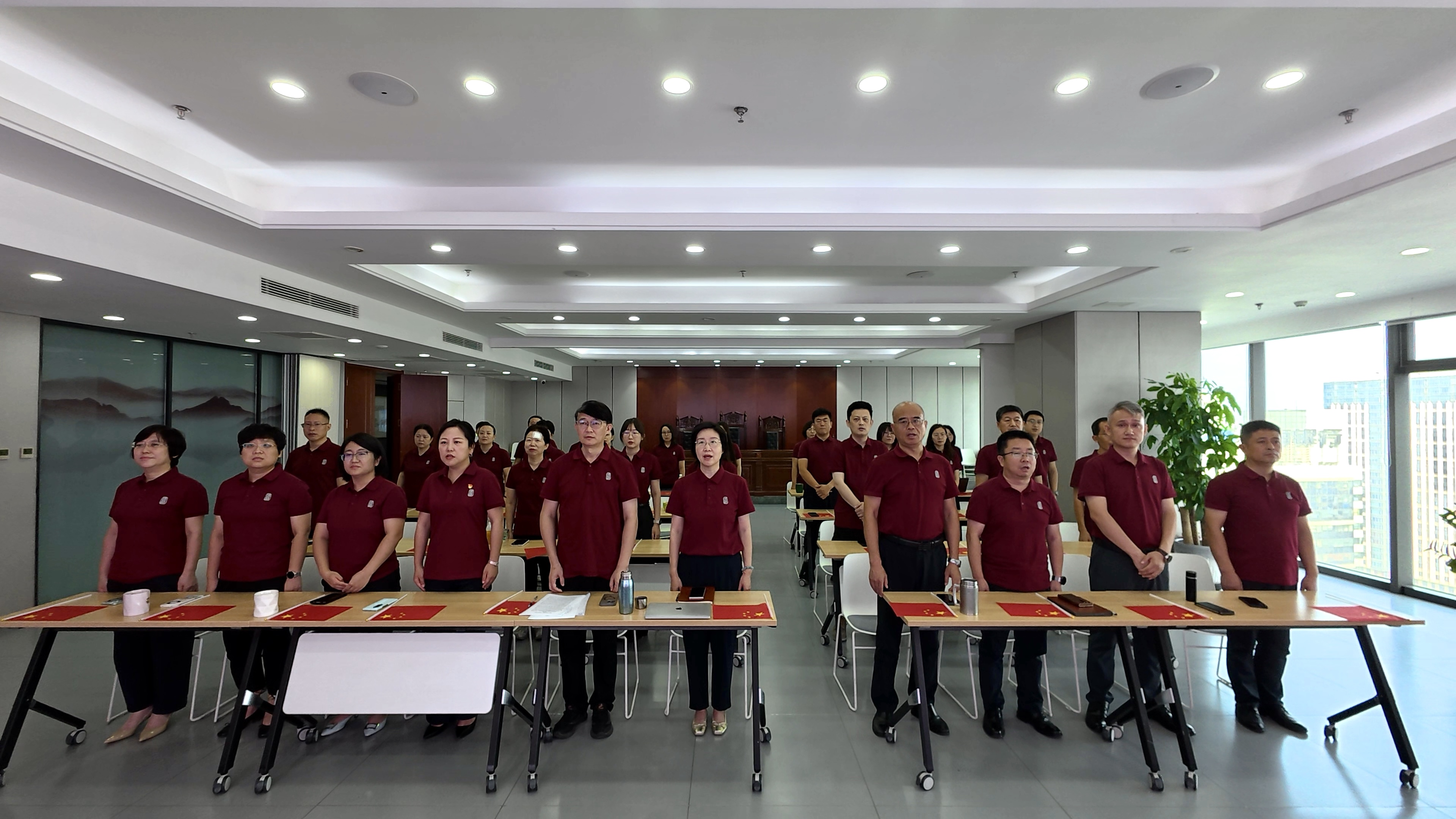 全體律師齊唱國歌.jpg 全體律師齊唱國歌.jpg