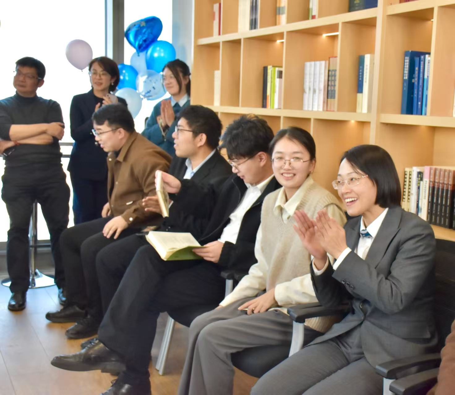 8be59c905c002cdb4b7c3d14414f672b.jpg 8be59c905c002cdb4b7c3d14414f672b.jpg